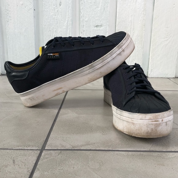 Women’s Adidas platform sneakers - Picture 2 of 4